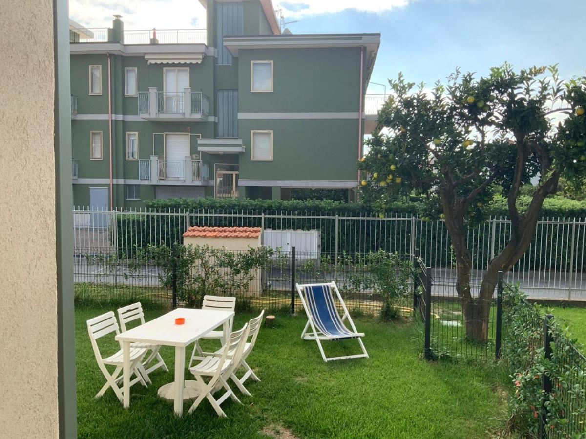 Casa Vacanze Romeo ピエトラ・リーグレ エクステリア 写真